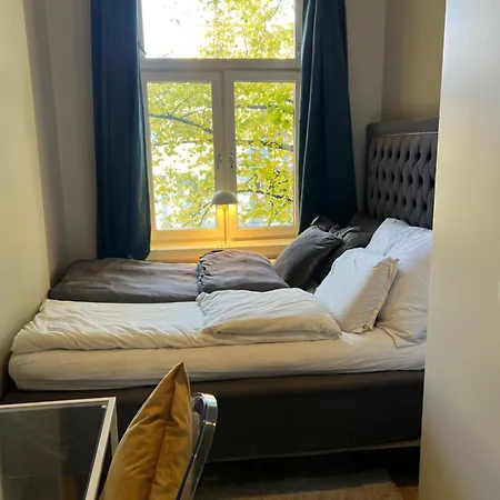 Cosy Private In A Shared Pansiyon Oslo